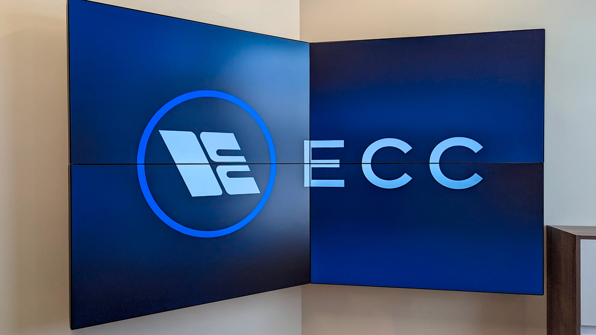 2x2 Planar Video Wall